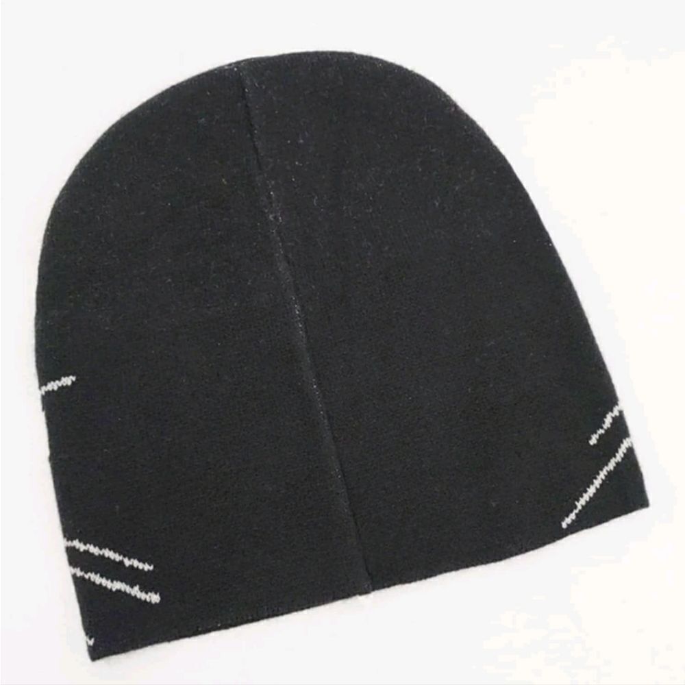 Grumpy Cat Knit Beanie - Picture 8 of 9